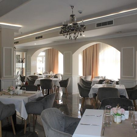 Vemara City Boutique Hotel-Free Parking Varna Exterior photo